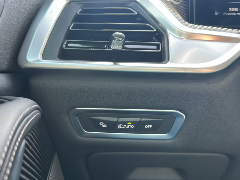 New 2025 BMW X7 M60i image 28