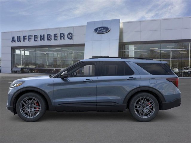 New 2025 Ford Explorer ST image 3