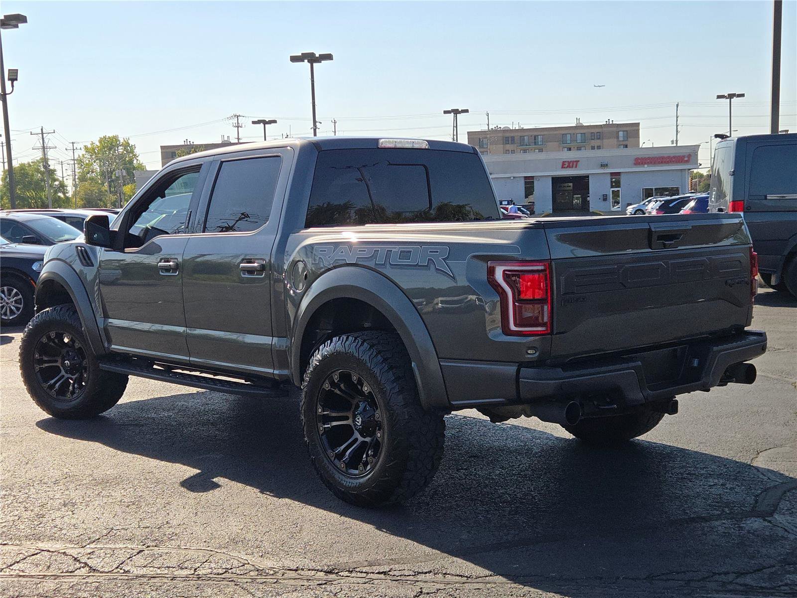 Used 2018 Ford F150 Raptor w/ Equipment Group 802A Luxury image 15