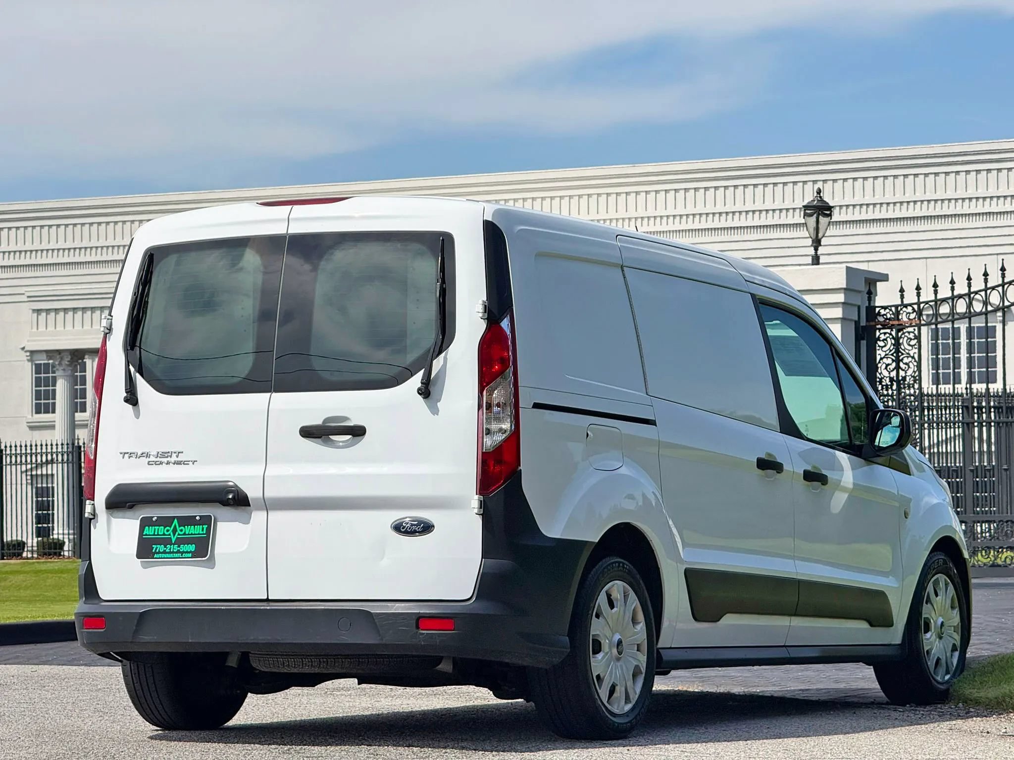 Used 2019 Ford Transit Connect XL FWD image 11