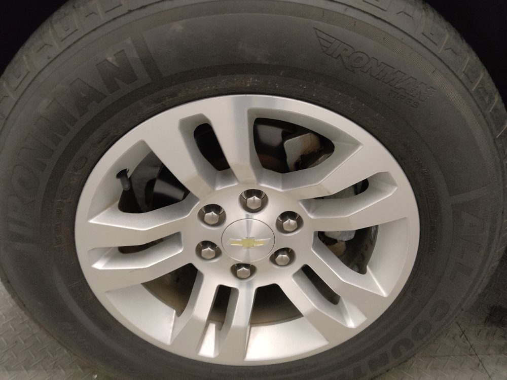 Used 2016 Chevrolet Suburban LS RWD image 31