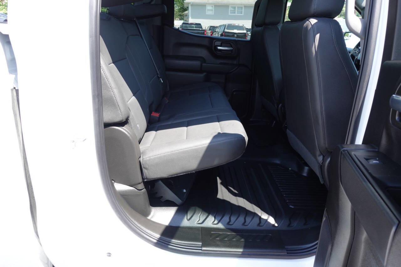 Used 2024 Chevrolet Silverado 1500 W/T w/ WT Value Package AWD/4WD image 28