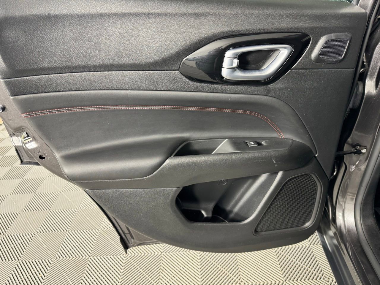 Used 2022 Jeep Compass Trailhawk w/ Trailhawk Elite Group image 25