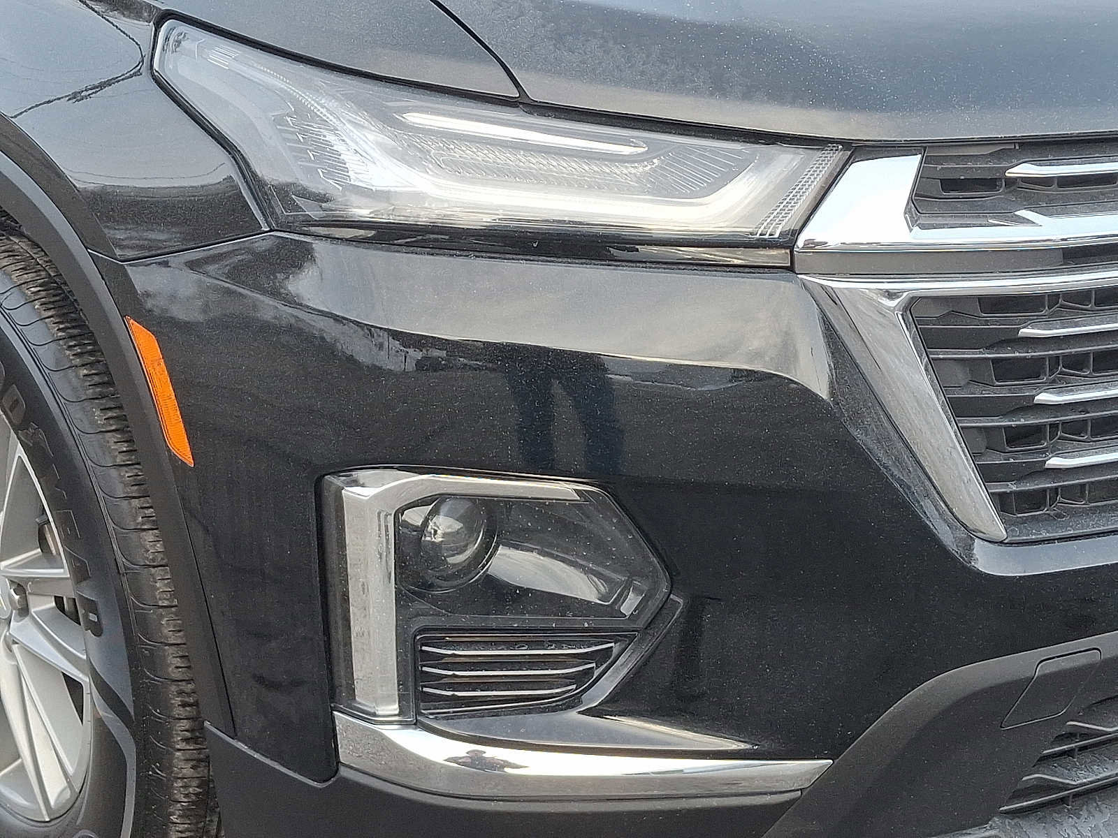 Used 2023 Chevrolet Traverse LT image 9