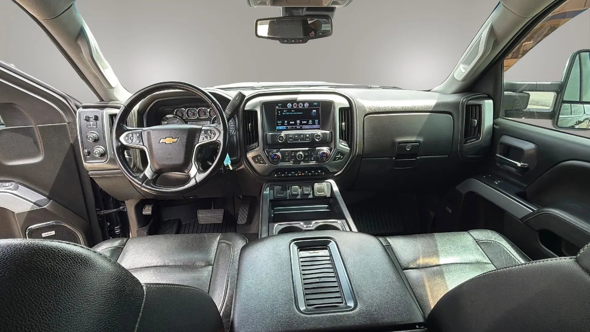 Used 2019 Chevrolet Silverado 2500 LTZ w/ Duramax Plus Package AWD/4WD image 20