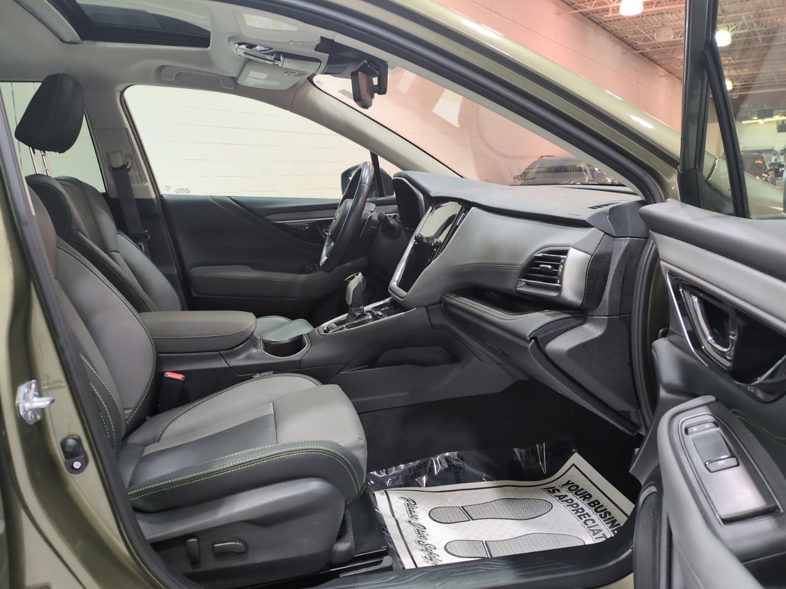 Certified 2023 Subaru Outback Onyx Edition XT AWD/4WD image 9