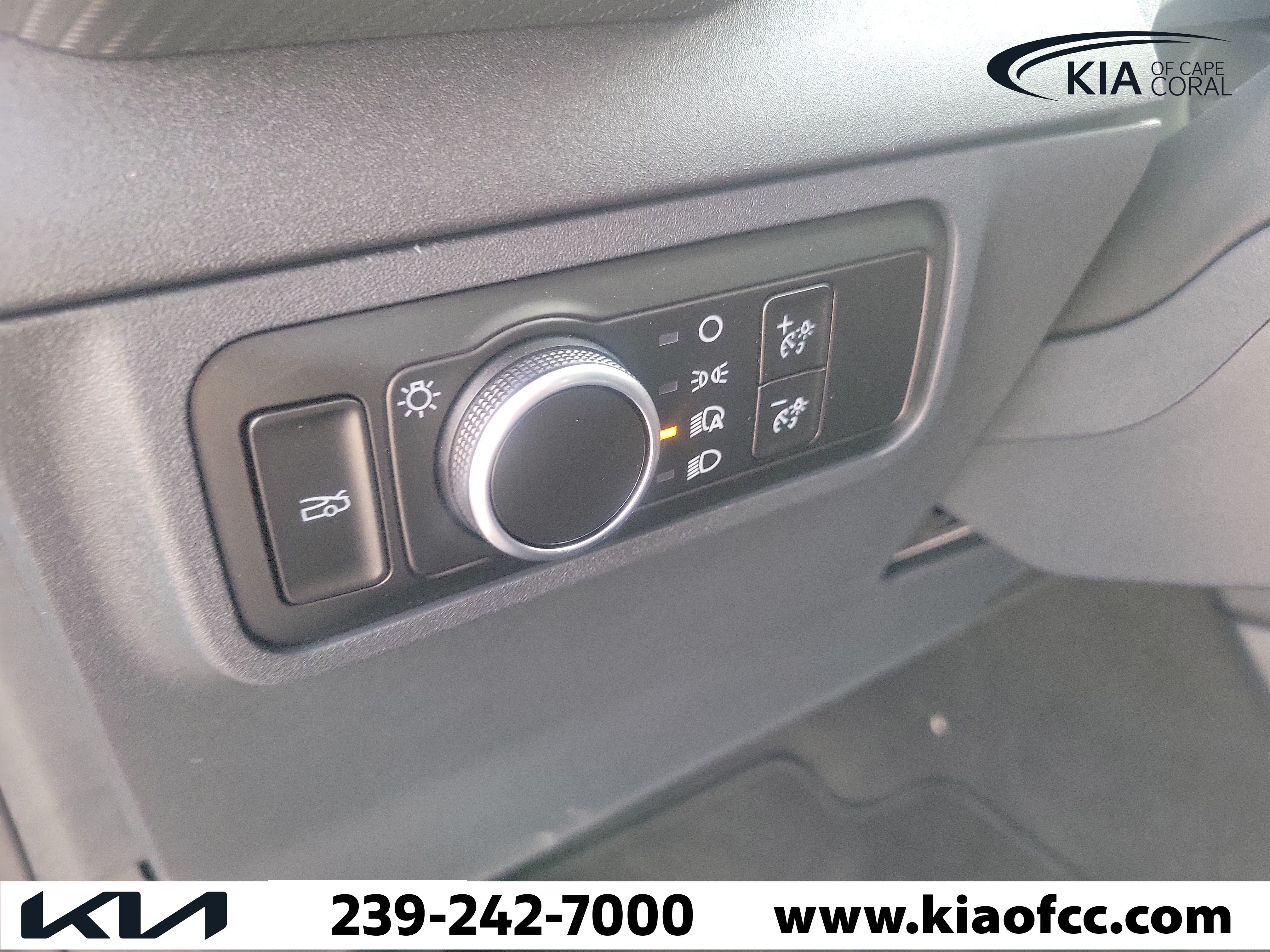 Used 2025 Ford Mustang Dark Horse RWD image 20