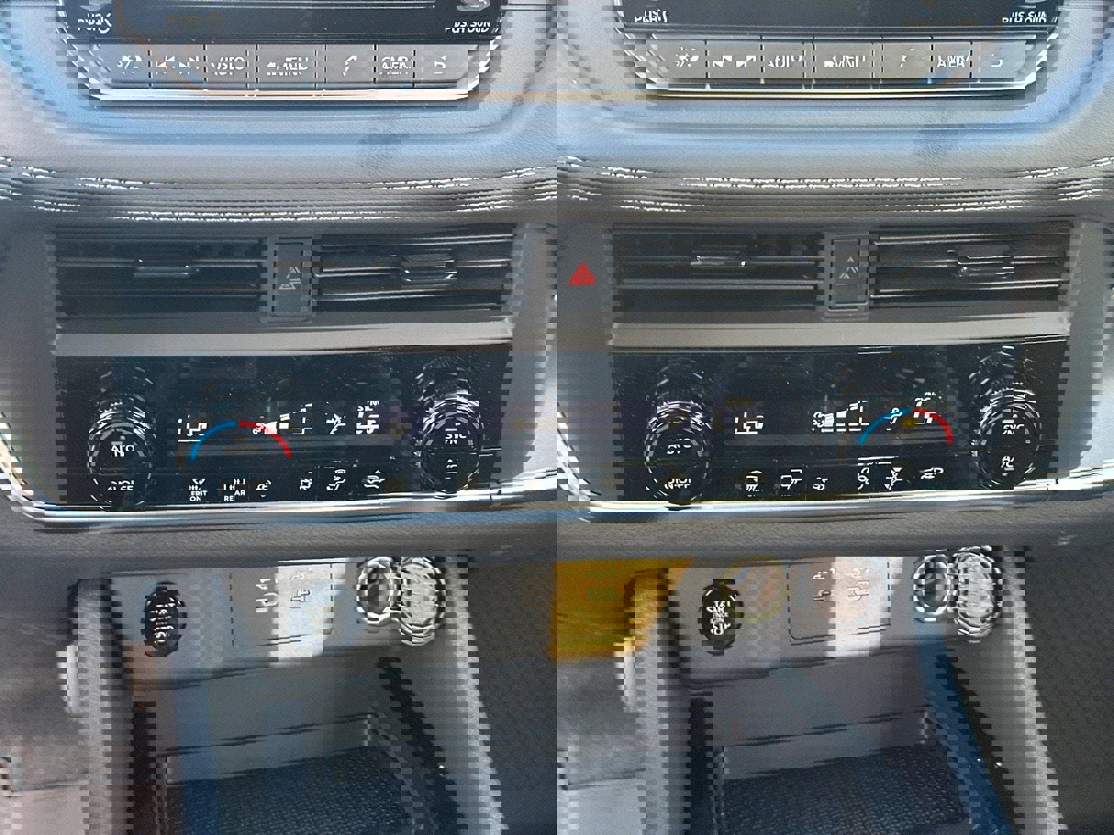 New 2026 Nissan Rogue SV FWD image 30