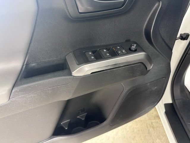Used 2021 Toyota Tacoma SR5 AWD/4WD image 17