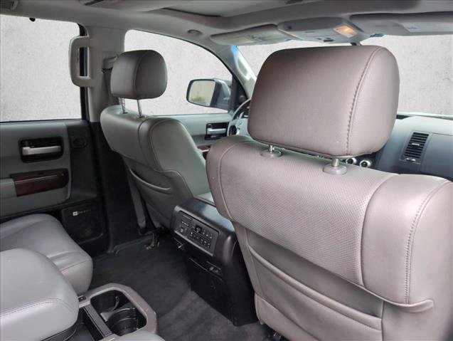 Used 2014 Toyota Sequoia Platinum AWD/4WD image 22