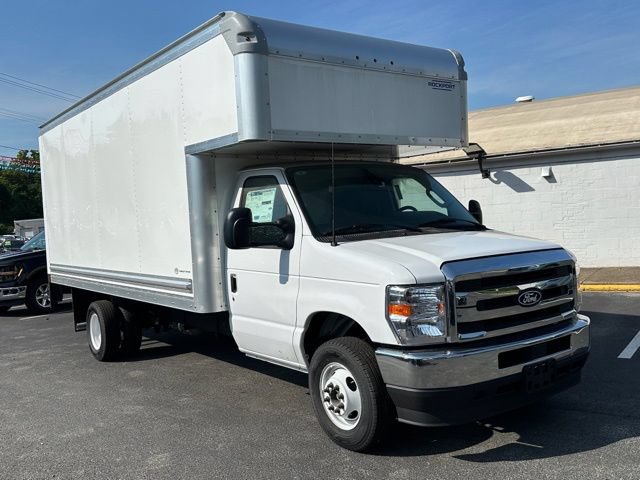 New 2026 Ford E-450 and Econoline 450 Super Duty w/ Power Equipment Group RWD image 26
