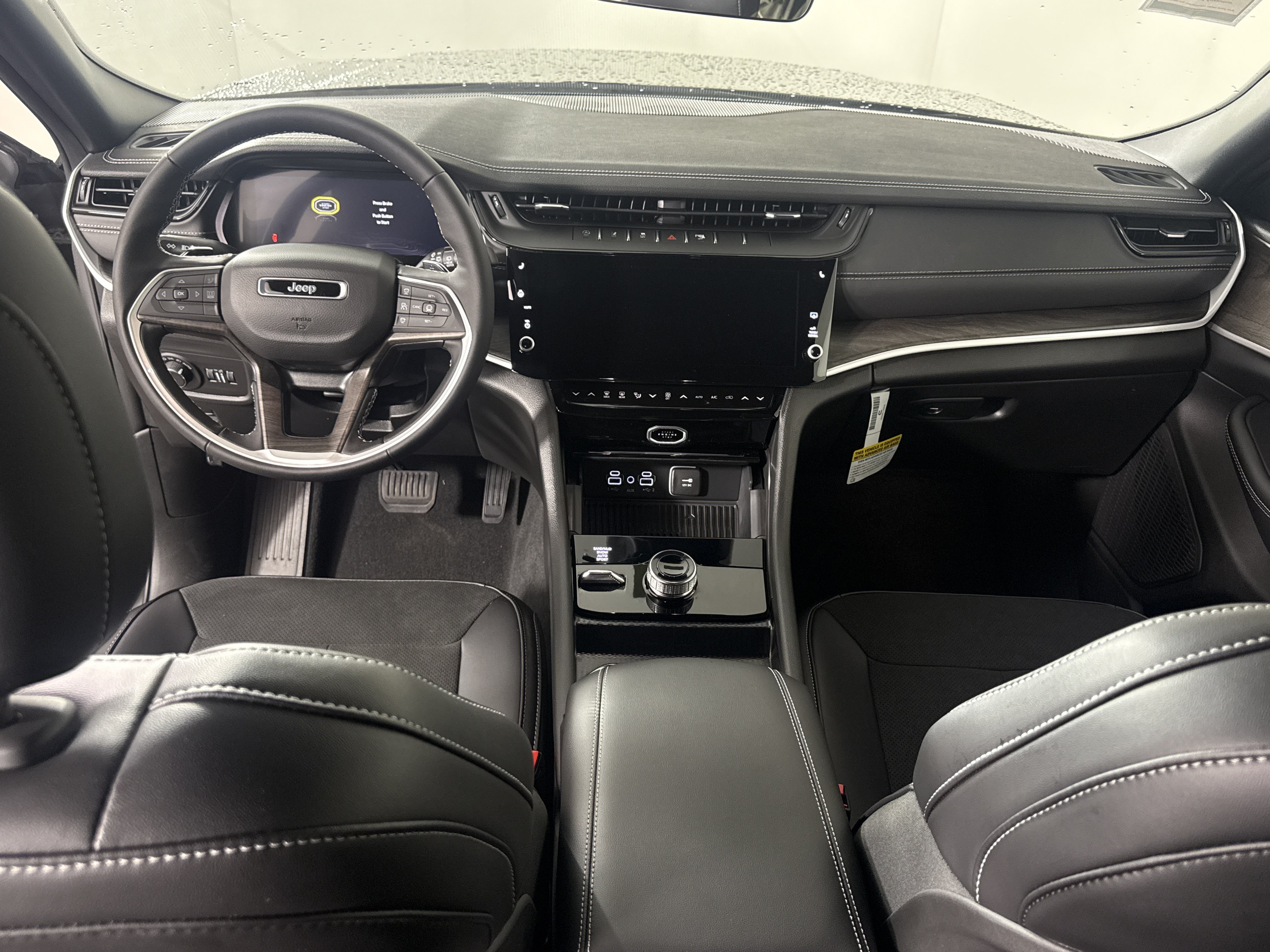New 2027 Jeep Grand Cherokee 4WD image 15