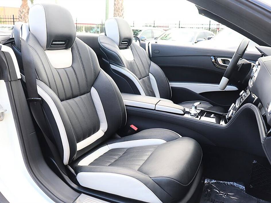 Used 2015 Mercedes-Benz SL 550 image 33