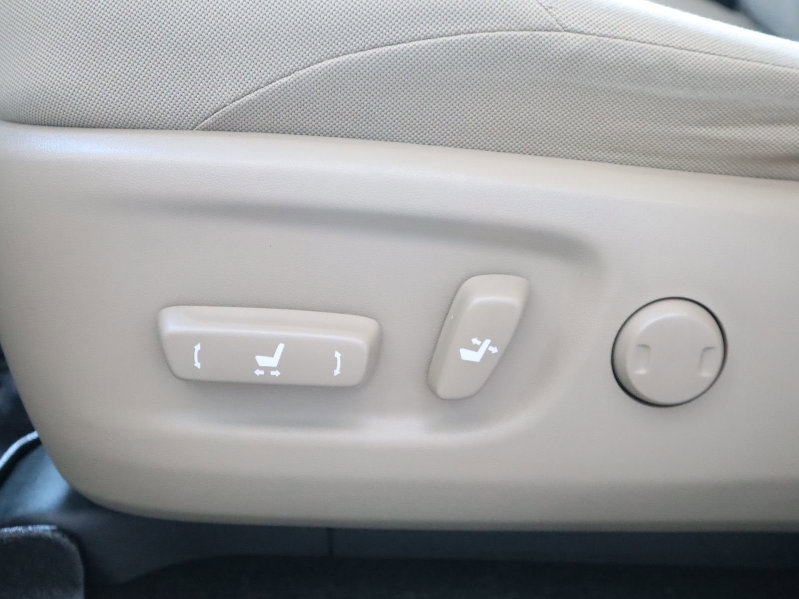 Used 2021 Toyota 4Runner SR5 AWD/4WD image 30