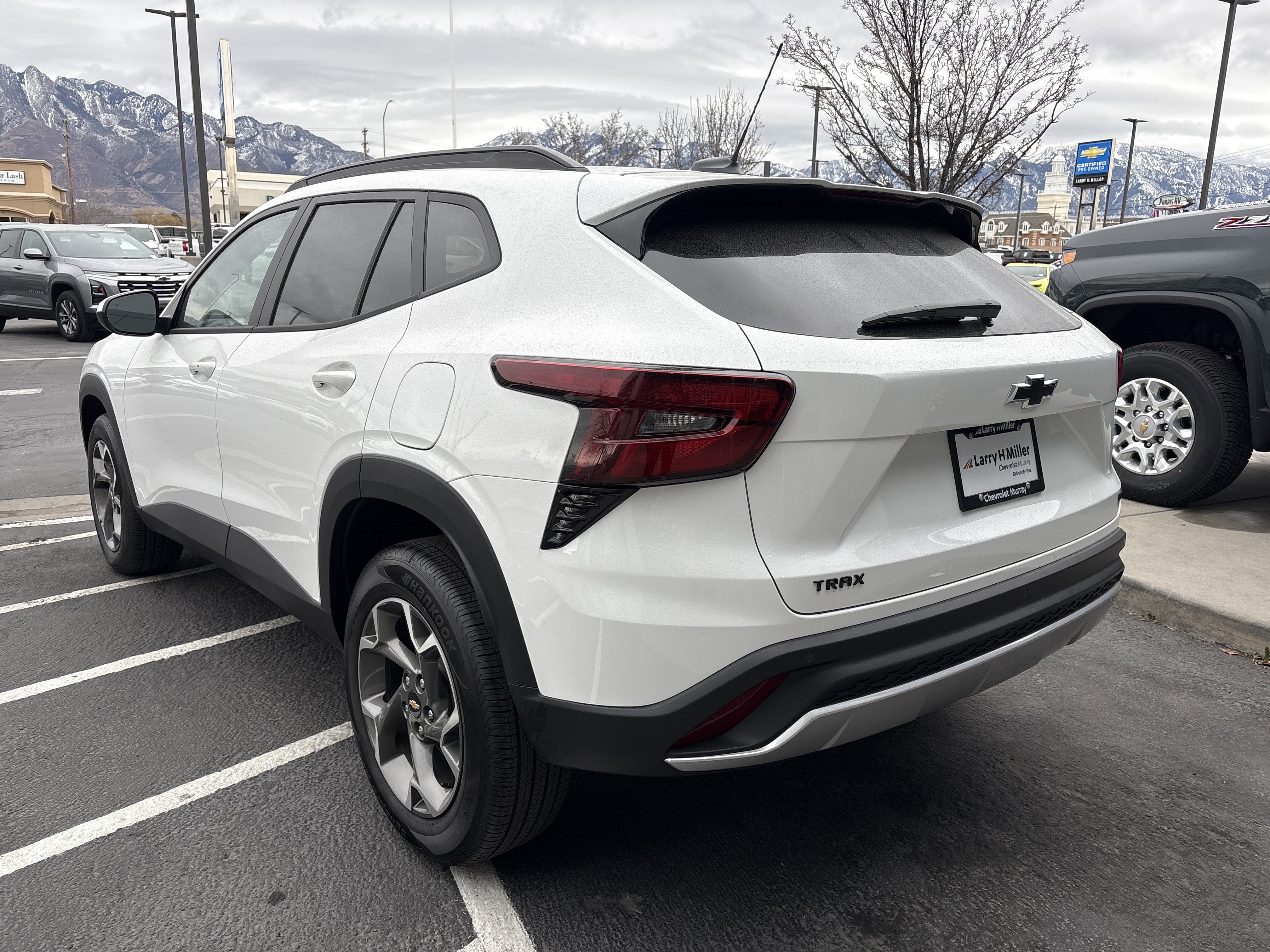 New 2026 Chevrolet Trax LT w/ Driver Confidence Package FWD image 3