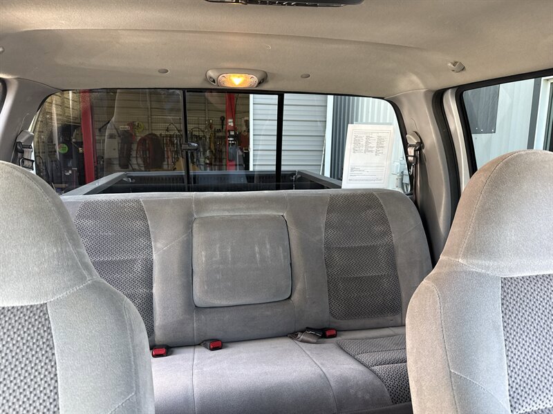 Used 2001 Ford F250 XLT RWD image 30