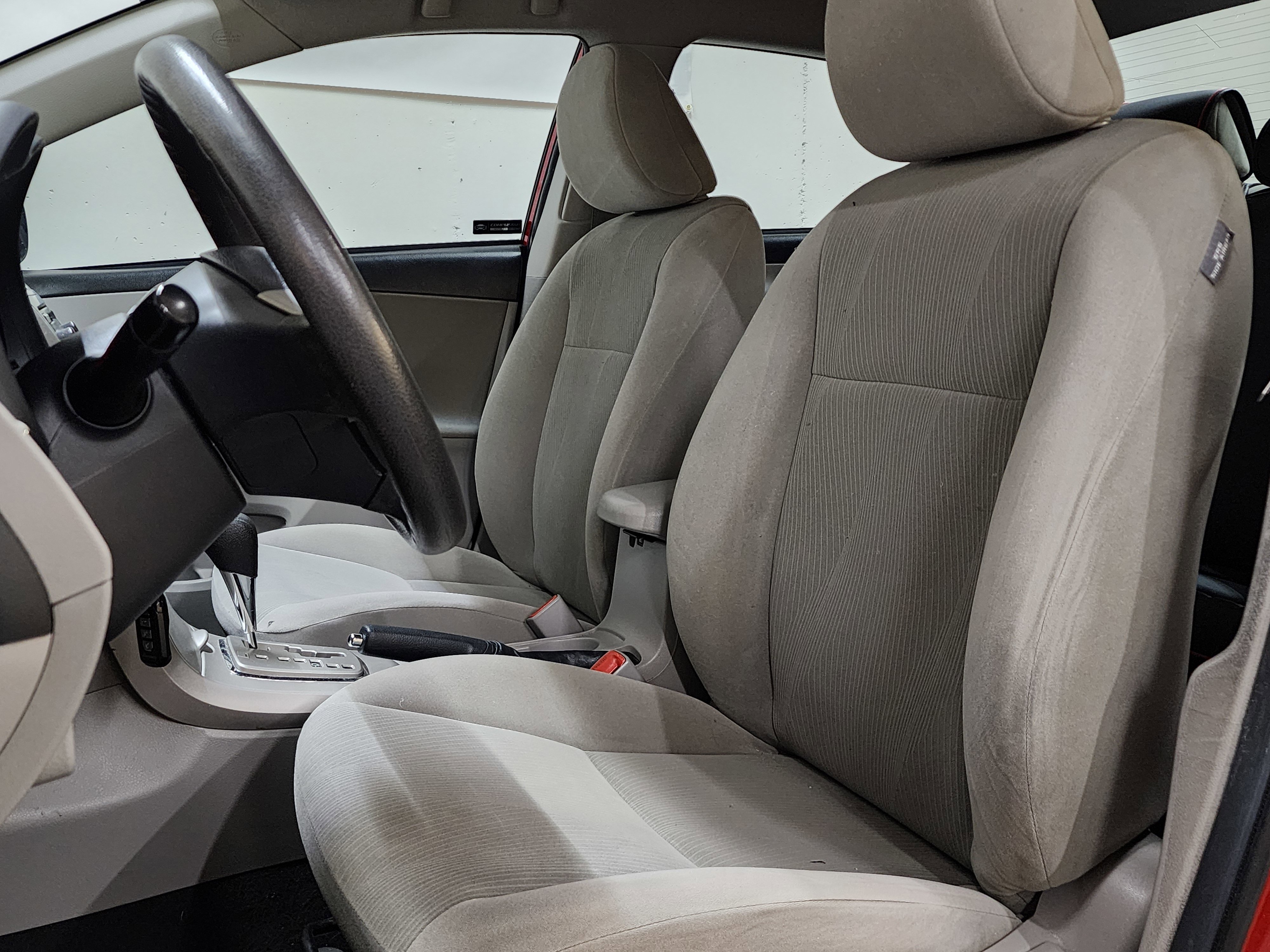 Used 2012 Toyota Corolla LE FWD image 14