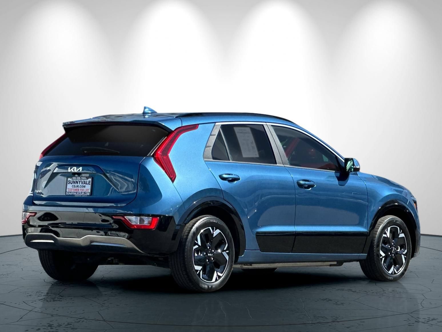 Used 2024 Kia Niro Wind w/ Wind Preserve Package FWD image 4