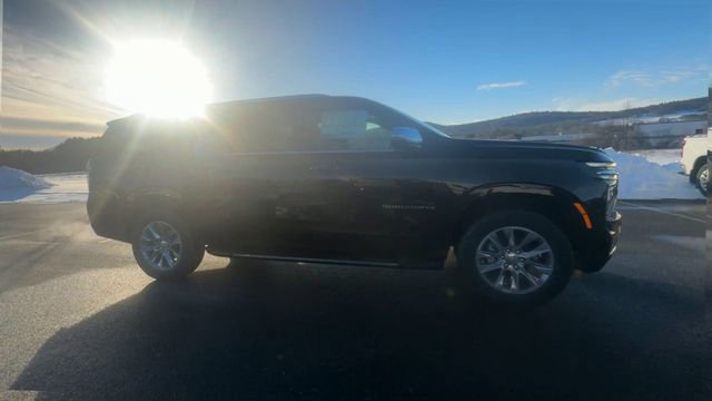 New 2026 Chevrolet Suburban Premier image 4