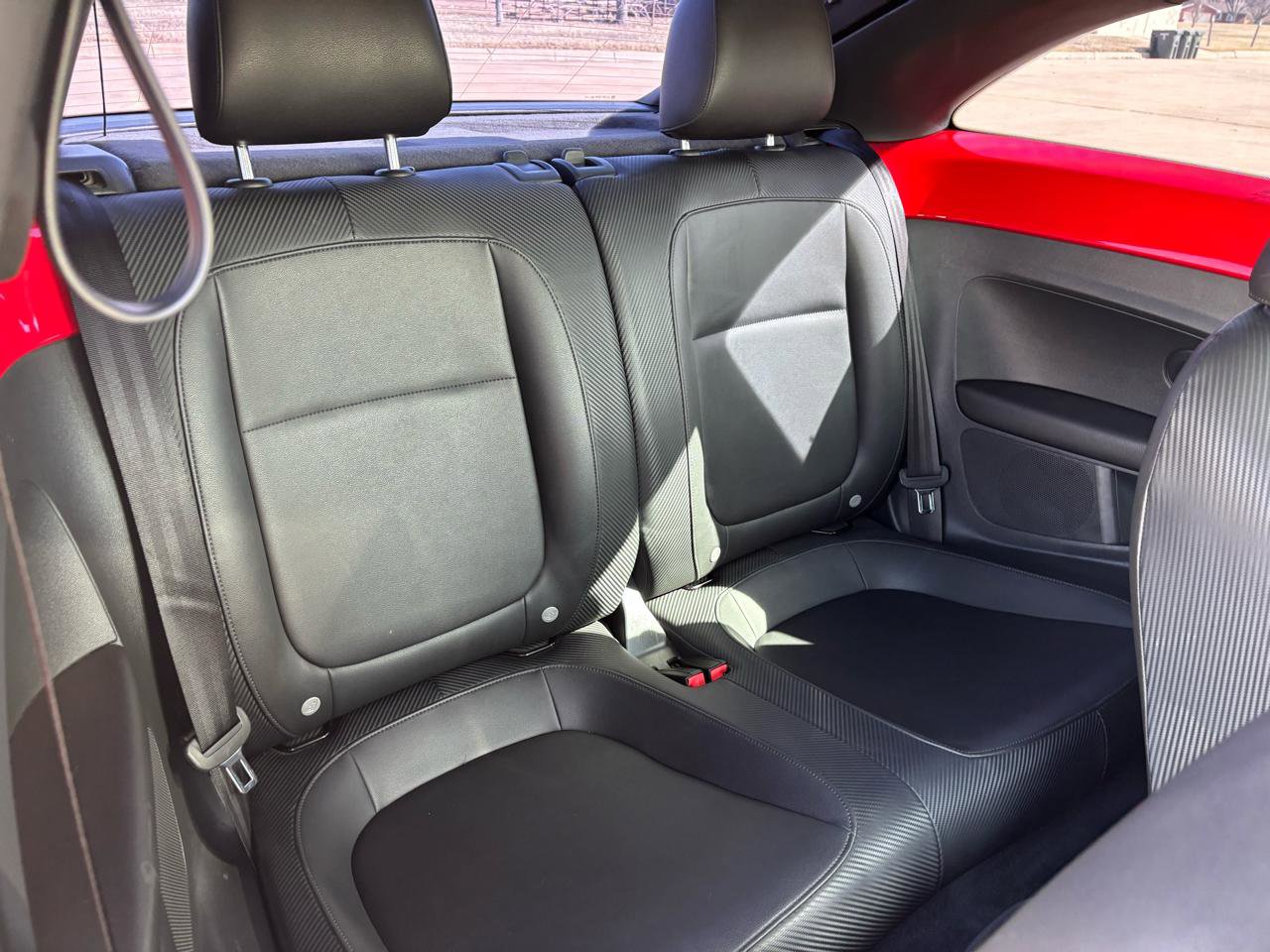 Used 2013 Volkswagen Beetle TDI FWD image 9