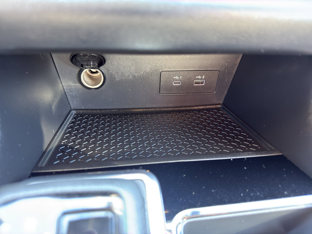 Certified 2025 Nissan Pathfinder SV image 39