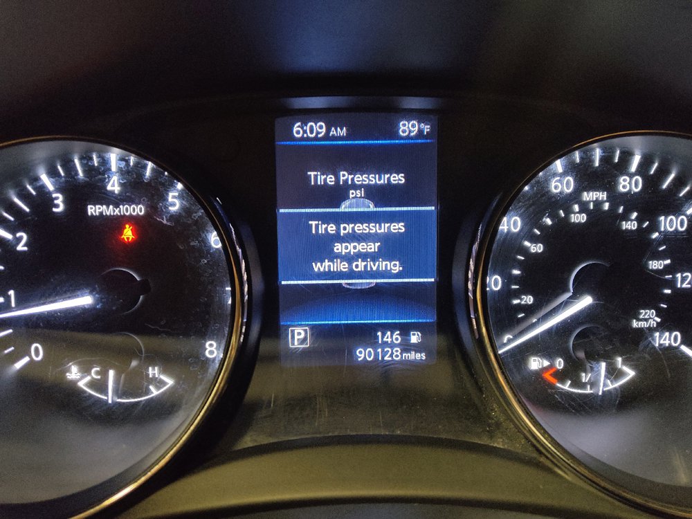 Used 2020 Nissan Rogue SL FWD image 23