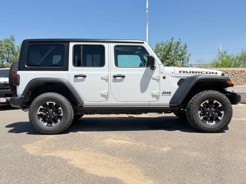 Used 2025 Jeep Wrangler Unlimited Rubicon AWD/4WD image 8