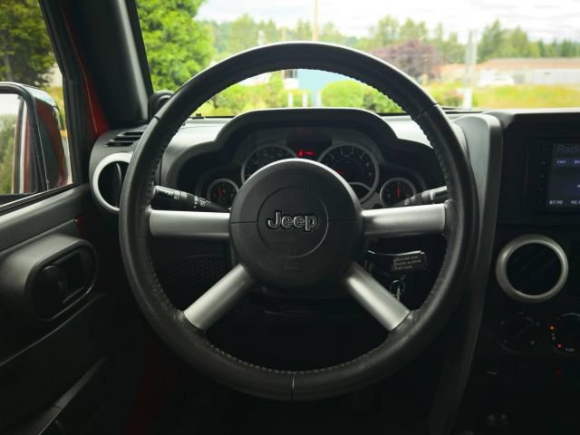 Used 2009 Jeep Wrangler Unlimited Sahara w/ Trailer Tow Group AWD/4WD image 17