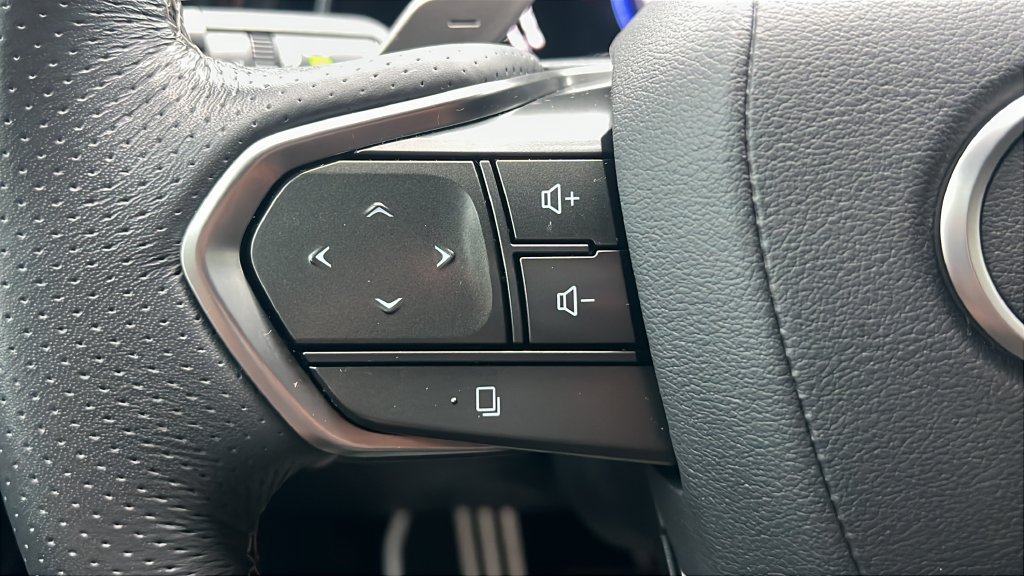 Used 2024 Lexus RX 500h F Sport w/ Convenience Package AWD/4WD image 21