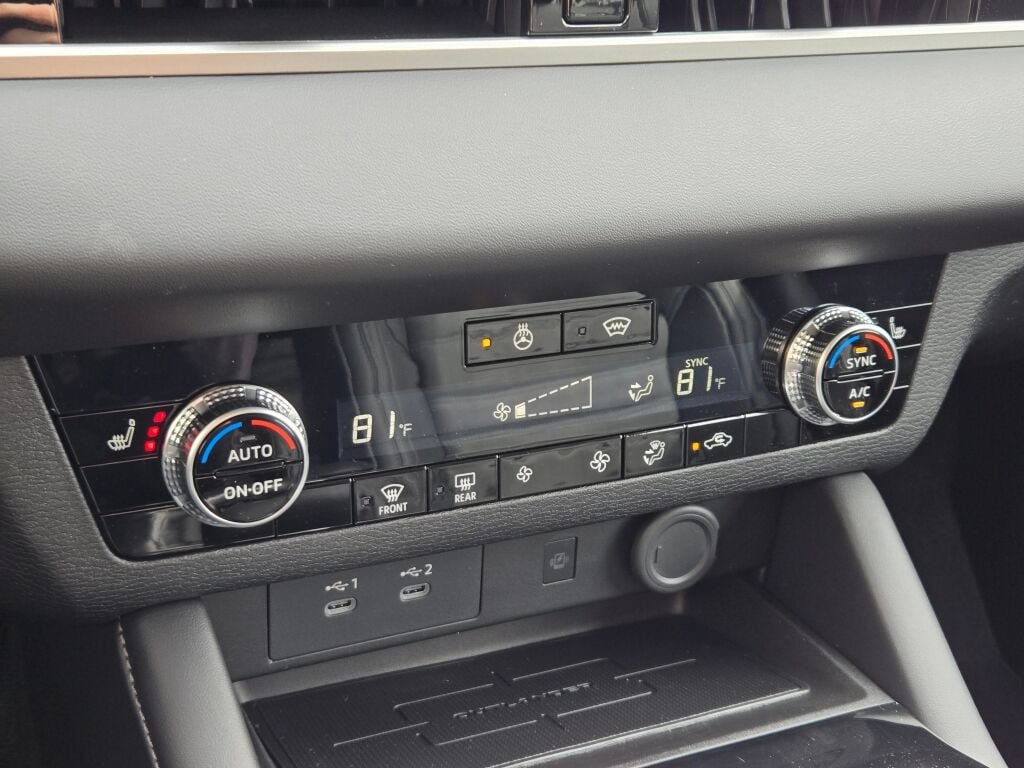 New 2026 Mitsubishi Outlander SE AWD/4WD image 22