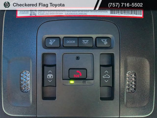 Used 2025 Toyota Camry XSE FWD image 10