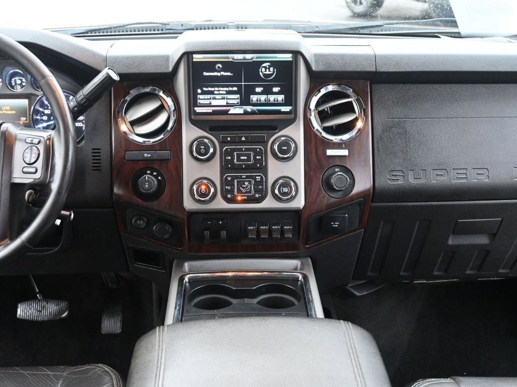 Used 2015 Ford F350 Lariat w/ Lariat Interior Package image 25