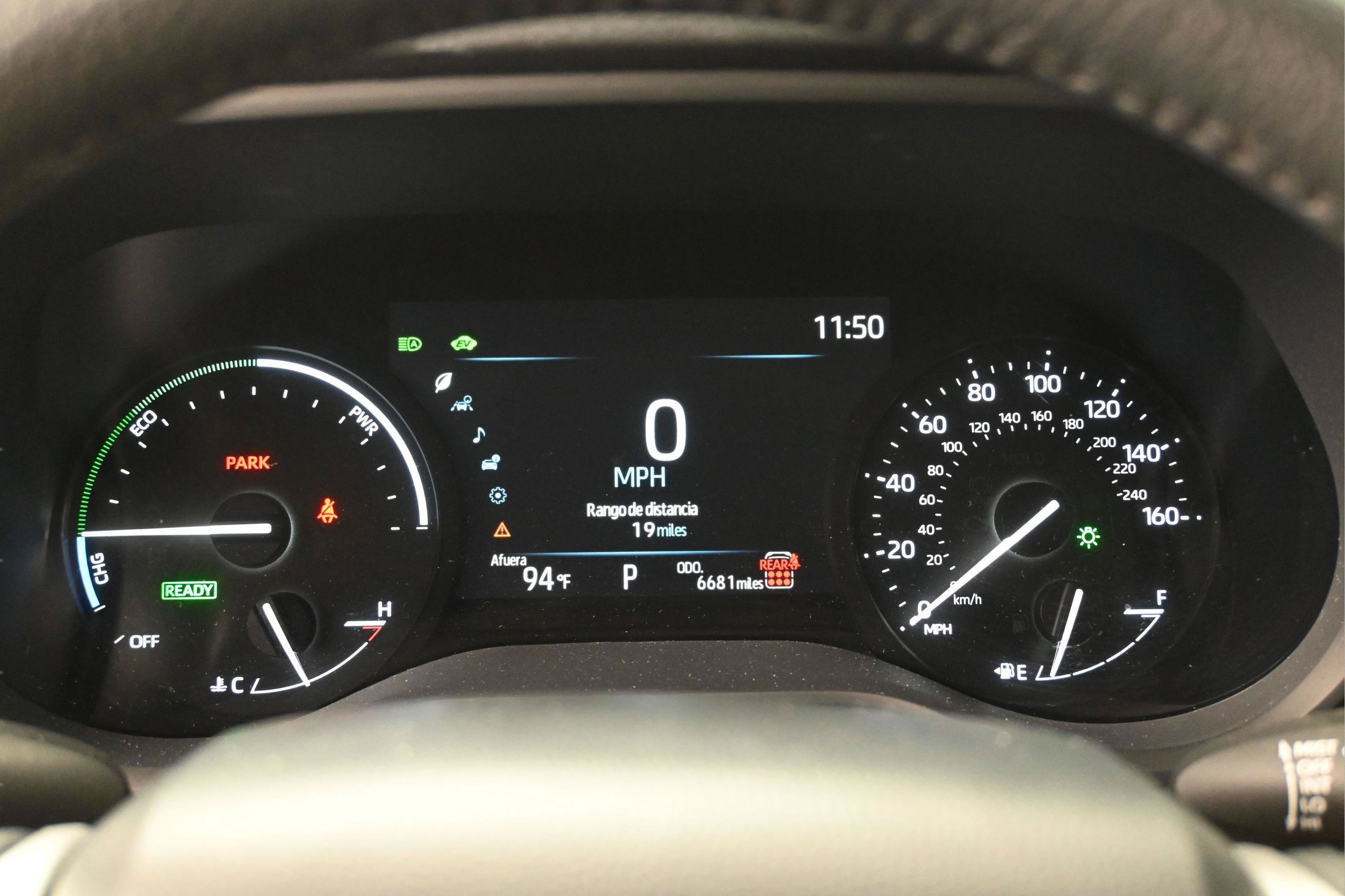 Certified 2026 Toyota Sienna XLE FWD image 26