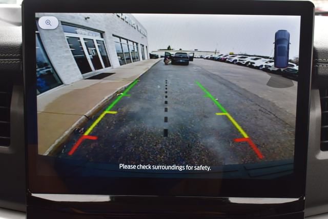 Used 2024 Ford Expedition XLT image 31