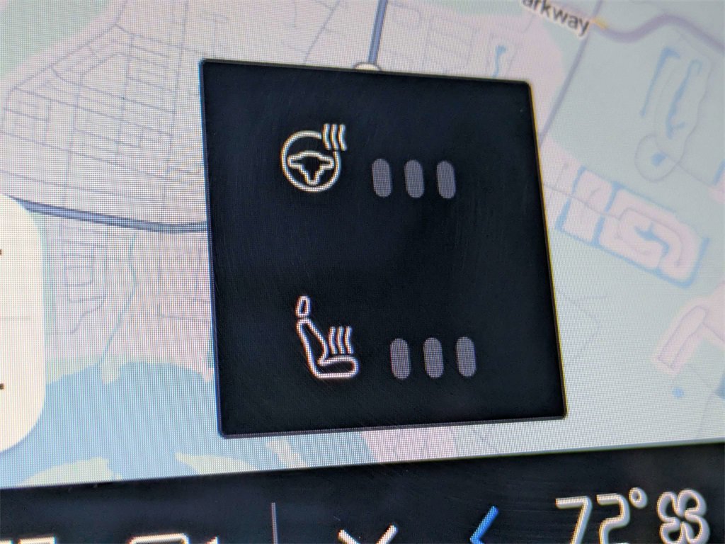 Used 2025 Volvo S90 B6 Plus image 23