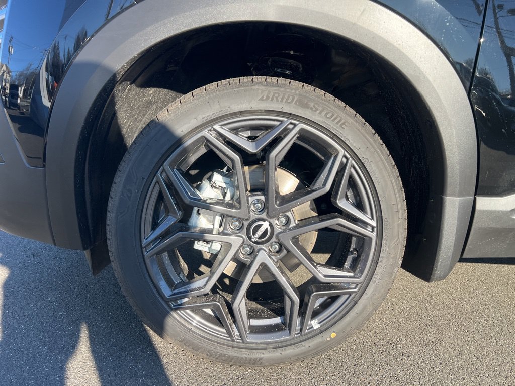 New 2026 Nissan Kicks SR w/ Cold Weather Package AWD/4WD image 22
