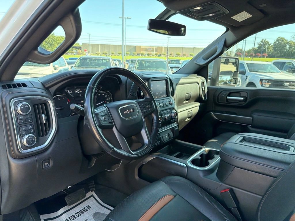 Used 2021 GMC Sierra 2500 AT4 w/ Gooseneck/5TH Wheel Package AWD/4WD image 11