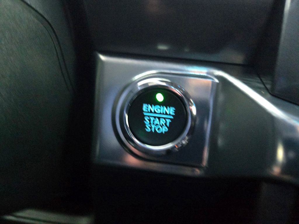 Used 2023 Ford F150 Lariat w/ Equipment Group 502A High image 23