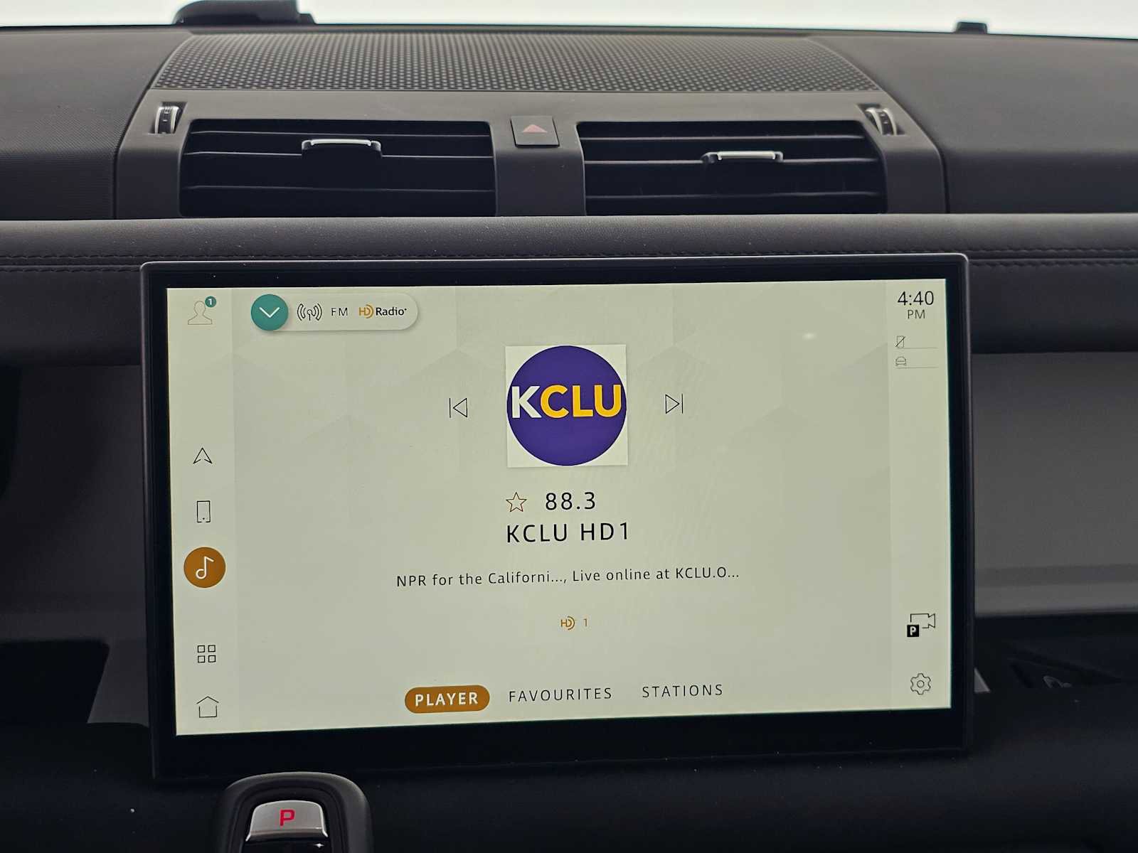 Used 2025 Land Rover Defender 130 S image 27