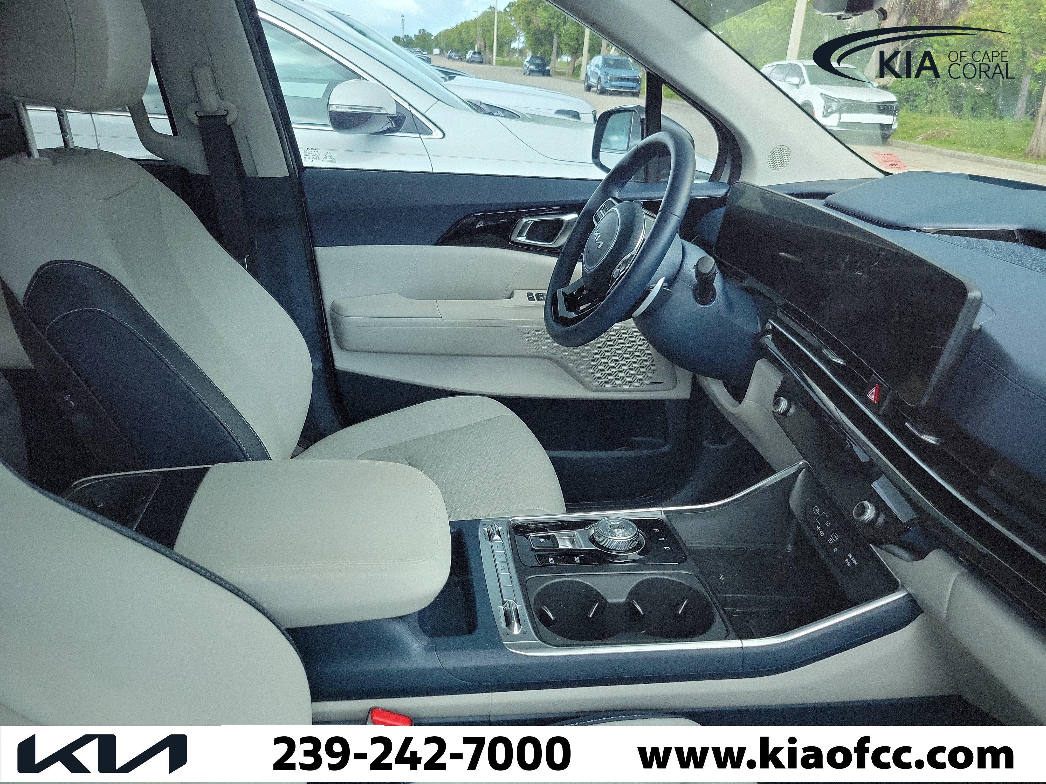 Certified 2026 Kia Carnival SX Prestige FWD image 12