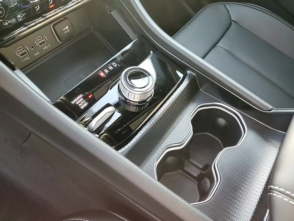 New 2025 Jeep Grand Cherokee Limited w/ Luxury Tech Group II image 18