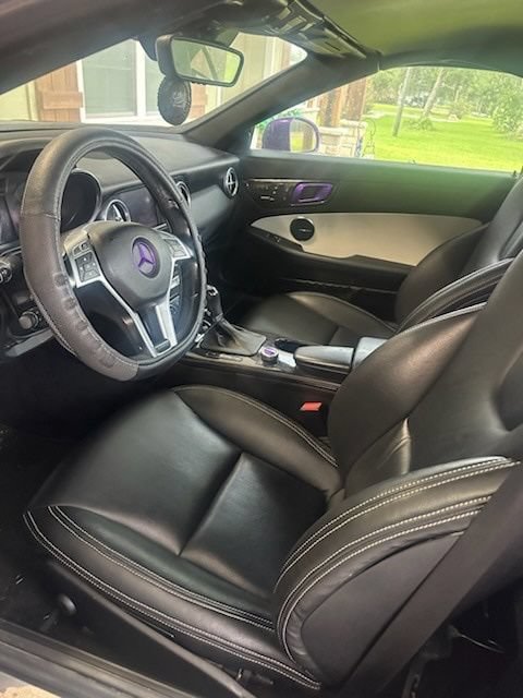 Used 2013 Mercedes-Benz SLK 350 image 8