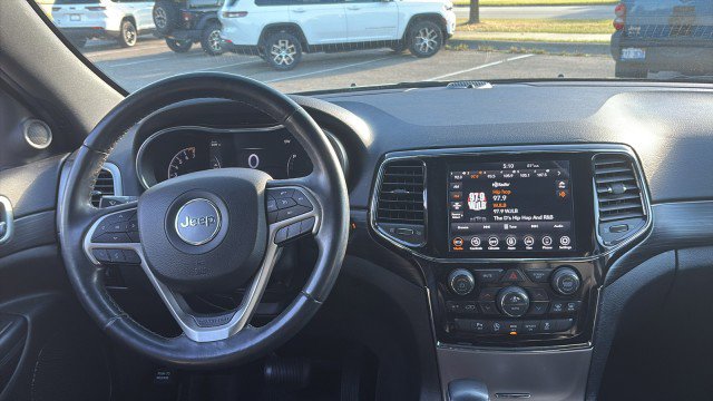 Used 2019 Jeep Grand Cherokee Altitude image 13