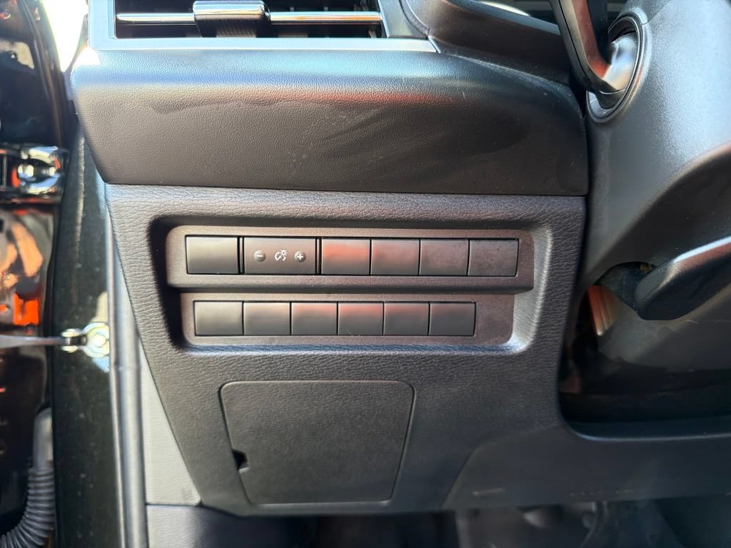 Used 2024 Mitsubishi Outlander ES AWD/4WD image 19