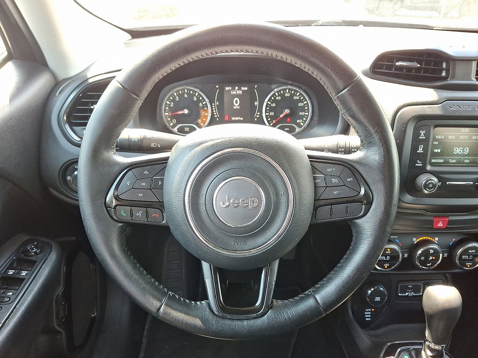 Used 2016 Jeep Renegade Latitude AWD/4WD image 21