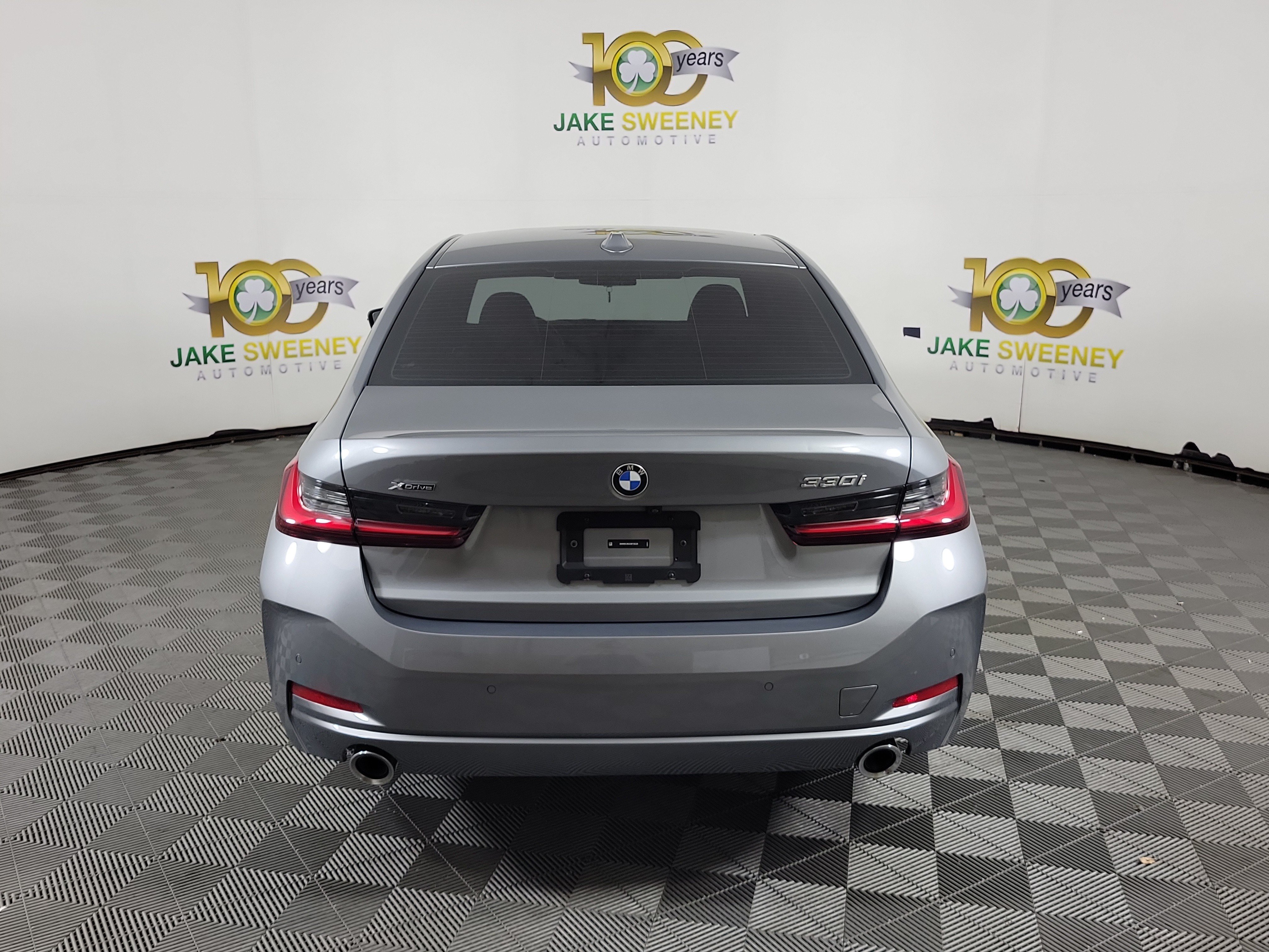 Certified 2025 BMW 330i xDrive Sedan w/ Convenience Package AWD/4WD image 3