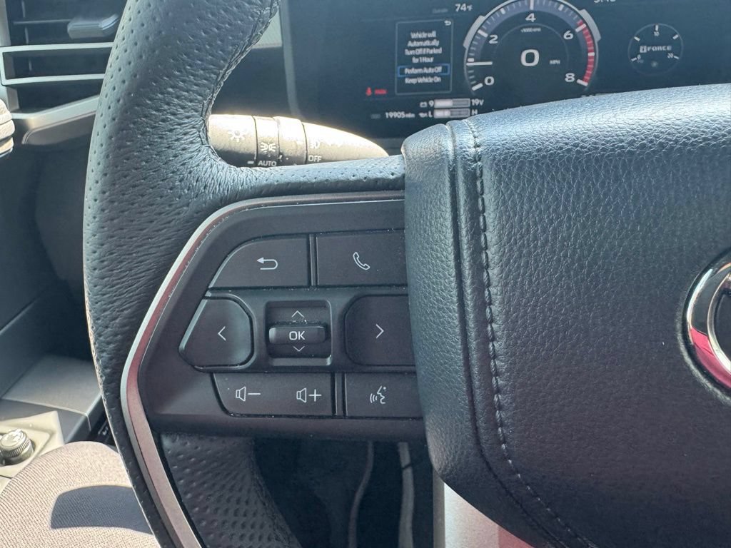 Used 2026 Toyota Tundra Limited AWD/4WD image 22