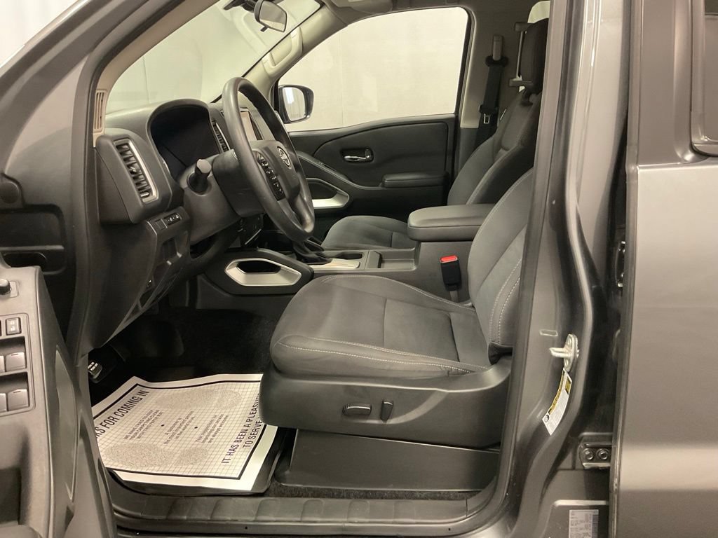 Used 2024 Nissan Frontier SV AWD/4WD image 13