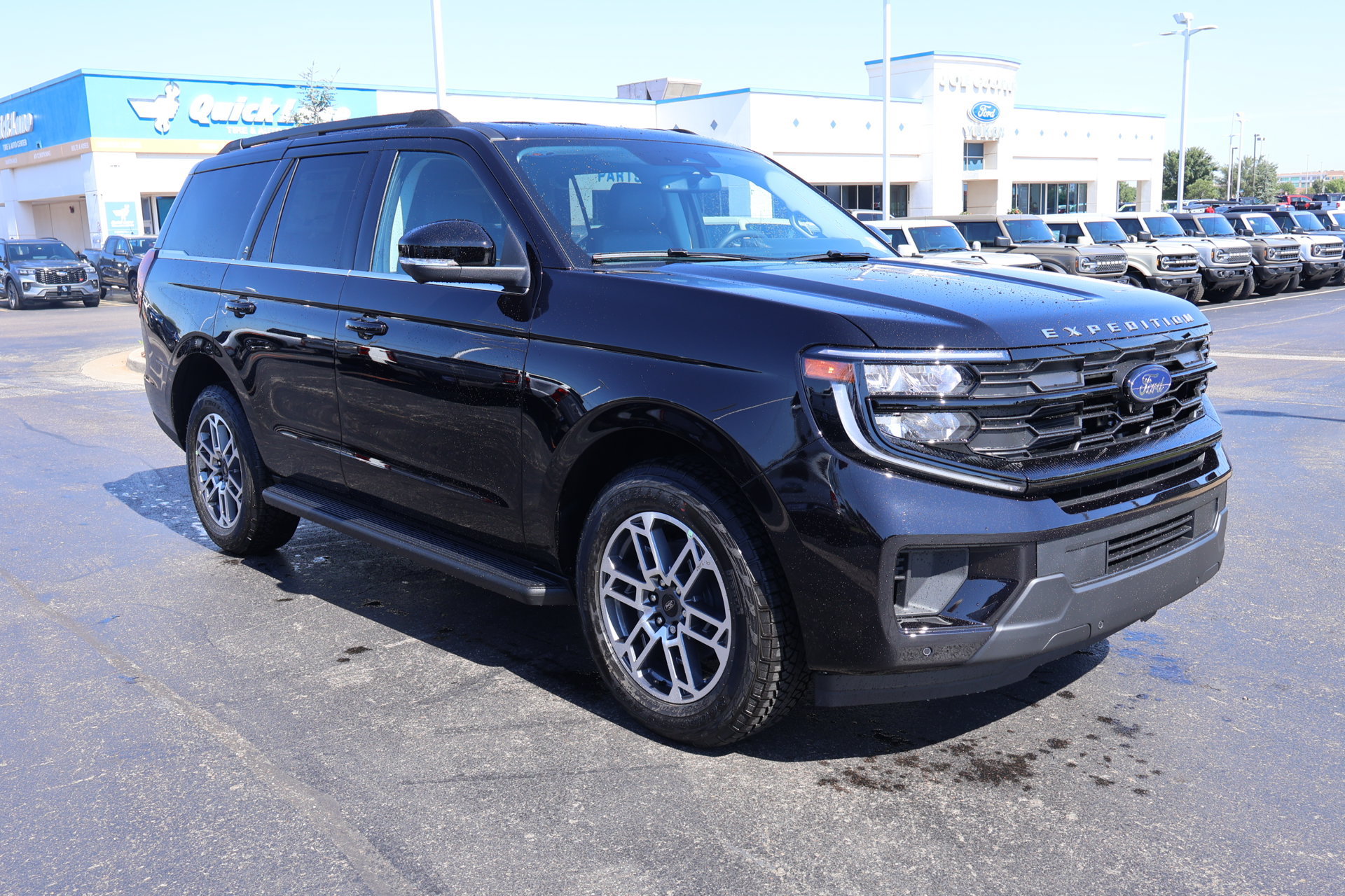 New 2026 Ford Expedition Active AWD/4WD image 1