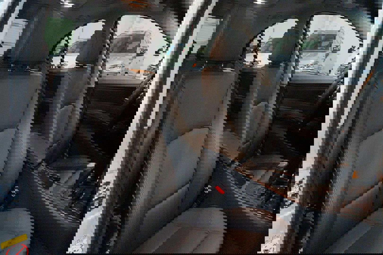 Used 2008 BMW 335i Sedan image 25